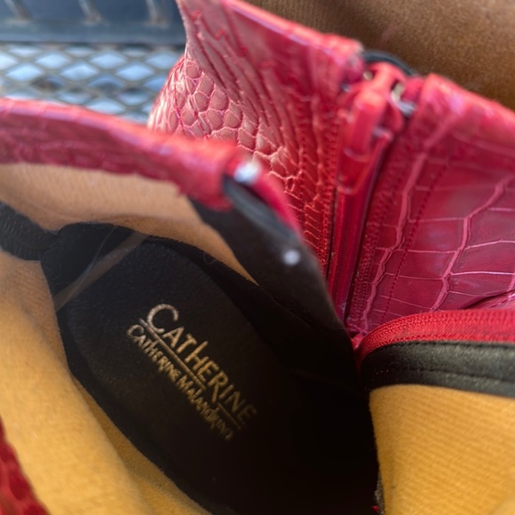 NWT. Catherine Malandrino Ankle Boots - Picture 17 of 17